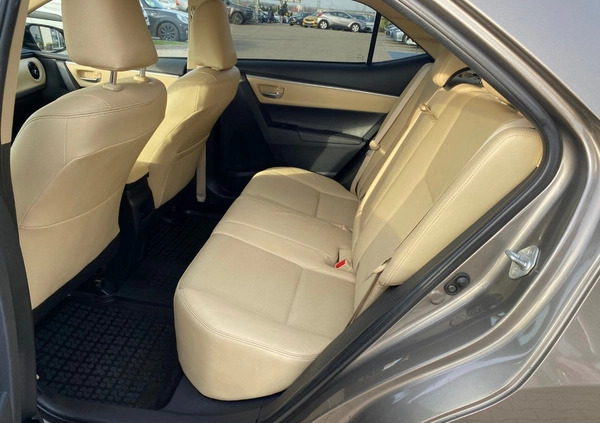 Toyota Corolla cena 49900 przebieg: 253080, rok produkcji 2016 z Kalisz małe 596